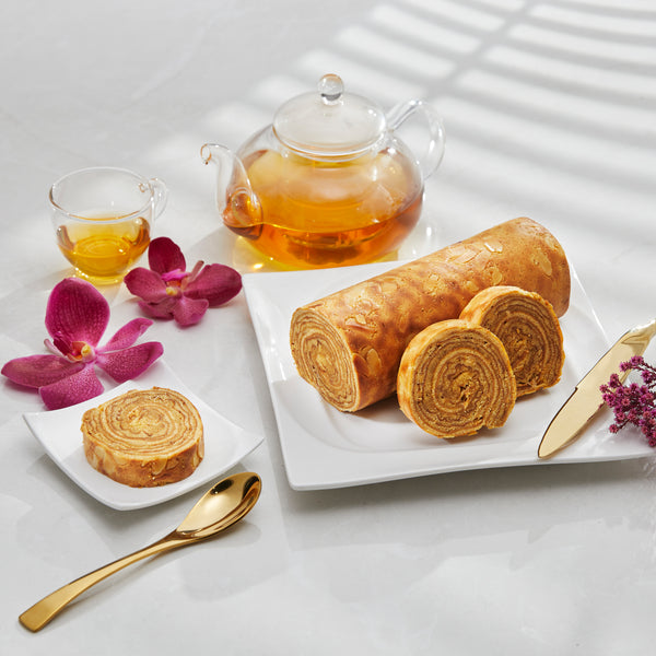 Almond Lapis Roulade